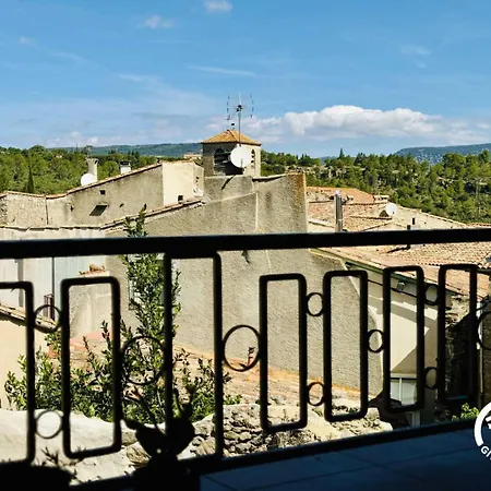 Casa de Férias De La Jument Rousse Lagrasse